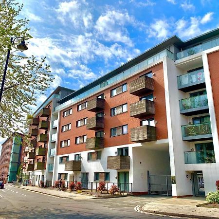 Insta-Style Penthouse With Balcony Or 2B Apartment With Balcony Birmingham City Centre Екстер'єр фото